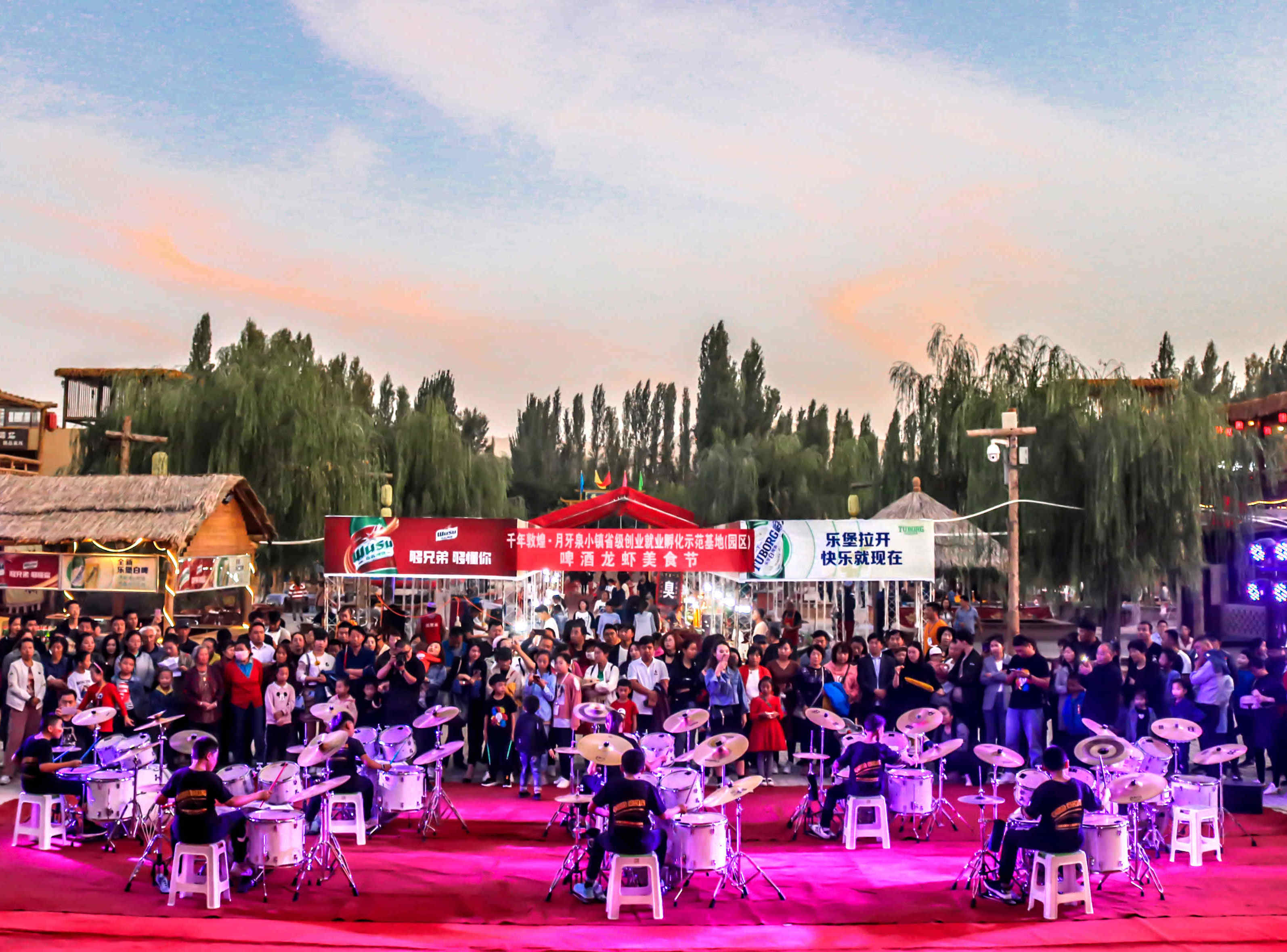 ����ȪС��f���ο͚g�ȇ��c�ѹ�